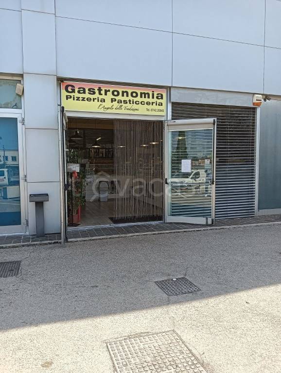 quadrivano in vendita a Foligno in zona Paciana
