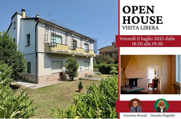 casa indipendente in vendita a Foligno in zona Borroni