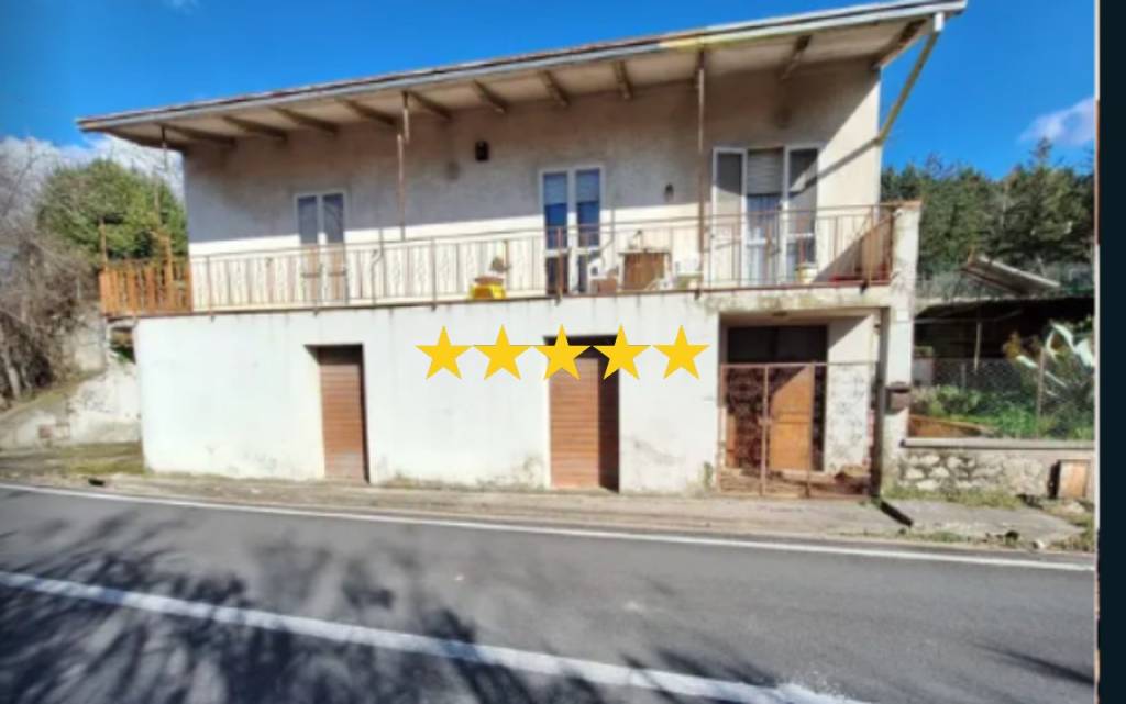 appartamento in vendita a Foligno in zona Vescia