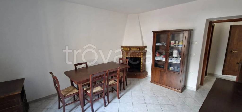 casa indipendente in vendita a Foligno in zona Colfiorito