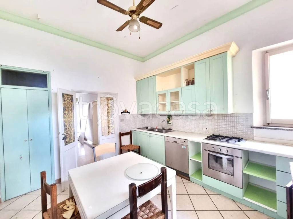 casa indipendente in vendita a Foligno