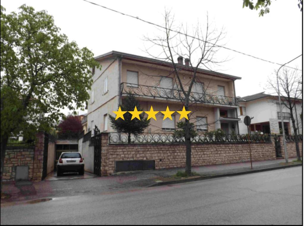appartamento in vendita a Foligno in zona Sant'Eraclio