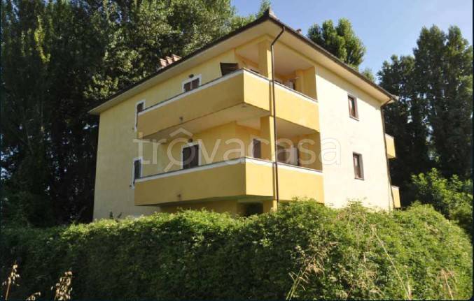 appartamento in vendita a Foligno in zona Sant'Eraclio