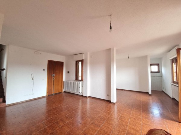 appartamento in vendita a Foligno in zona Camino