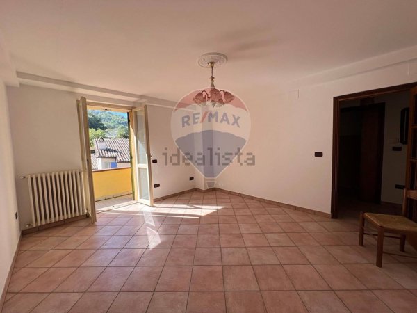 appartamento in vendita a Foligno in zona Vescia