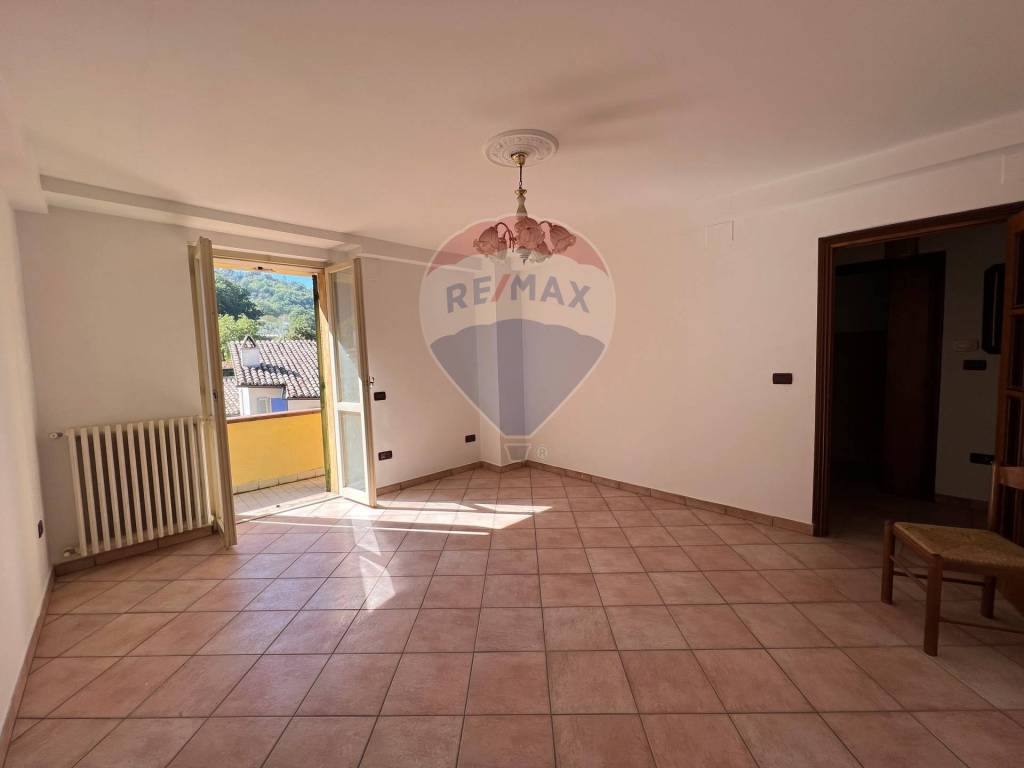 appartamento in vendita a Foligno in zona Vescia