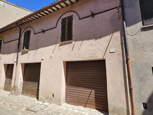appartamento in vendita a Foligno in zona Fondi
