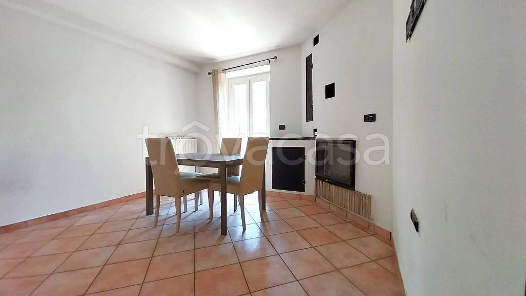 appartamento in vendita a Foligno in zona Vescia