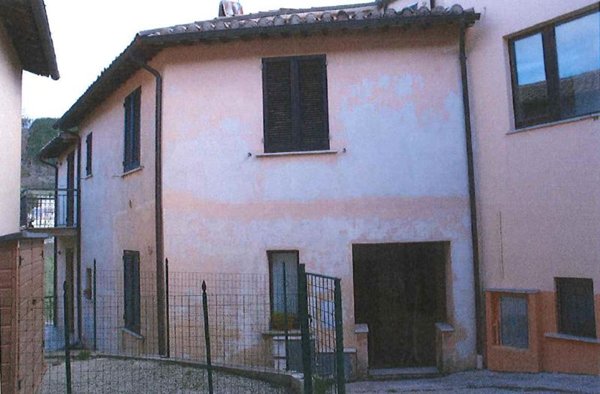 appartamento in vendita a Foligno in zona Annifo