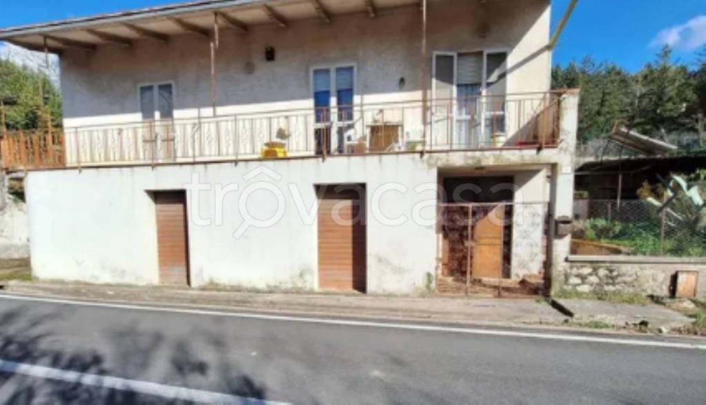 appartamento in vendita a Foligno in zona Fondi