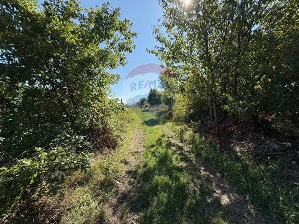 terreno agricolo in vendita a Foligno in zona San Giovanni Profiamma