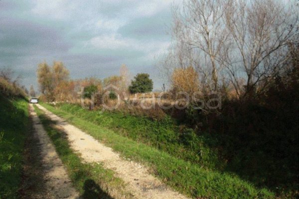 terreno agricolo in vendita a Foligno in zona Budino
