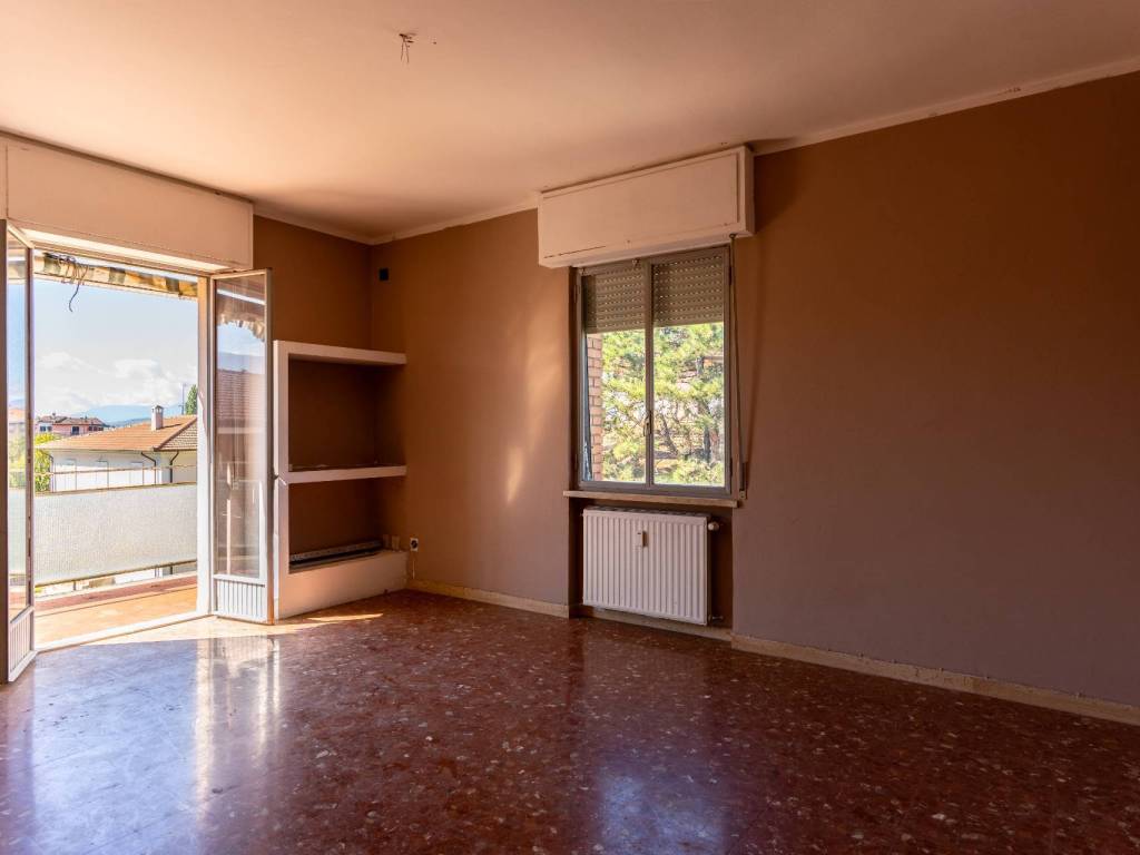 appartamento in vendita a Foligno in zona Corvia