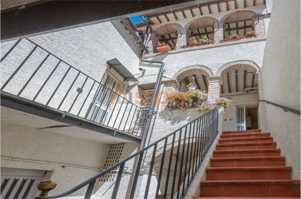 appartamento in vendita a Foligno in zona Fondi