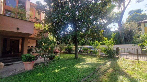 appartamento in vendita a Foligno in zona Camino