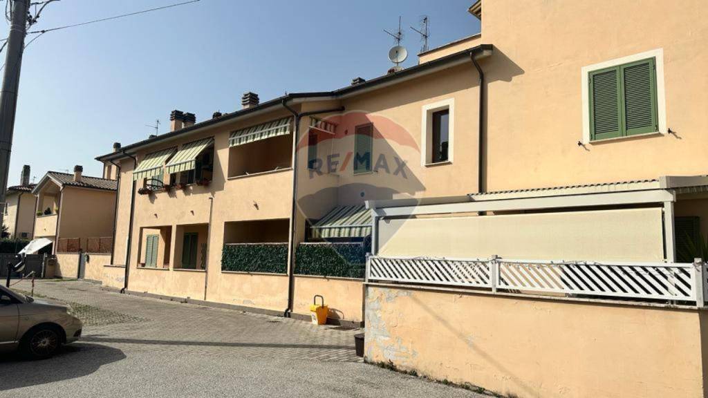 appartamento in vendita a Foligno in zona Corvia