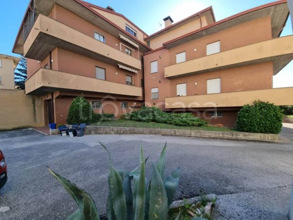 appartamento in vendita a Foligno in zona Camino