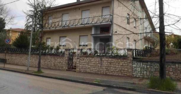 appartamento in vendita a Foligno in zona Sant'Eraclio
