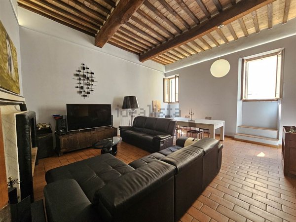 casa indipendente in vendita a Foligno in zona Belfiore