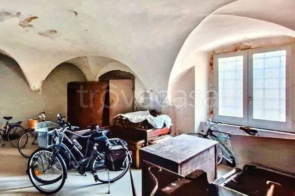 ufficio in vendita a Foligno