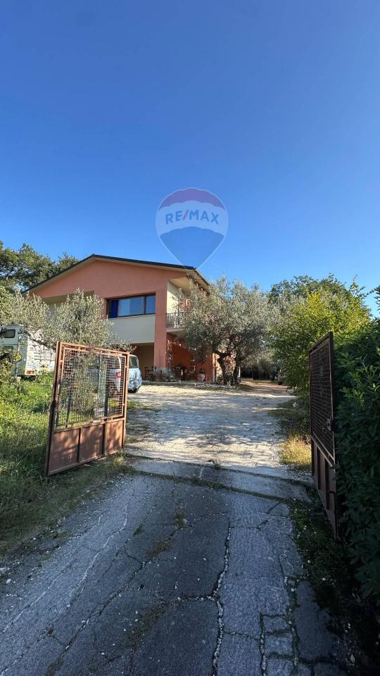 casa indipendente in vendita a Foligno in zona Camino