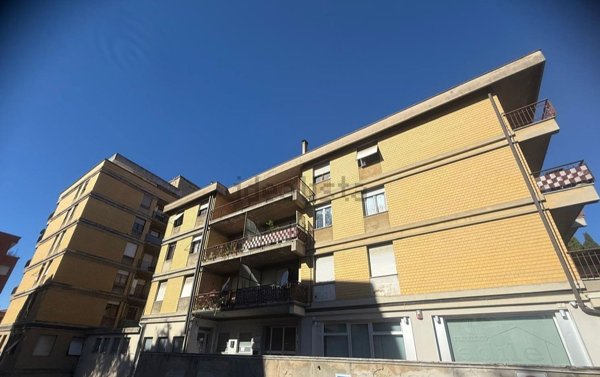 appartamento in vendita a Foligno in zona Pale