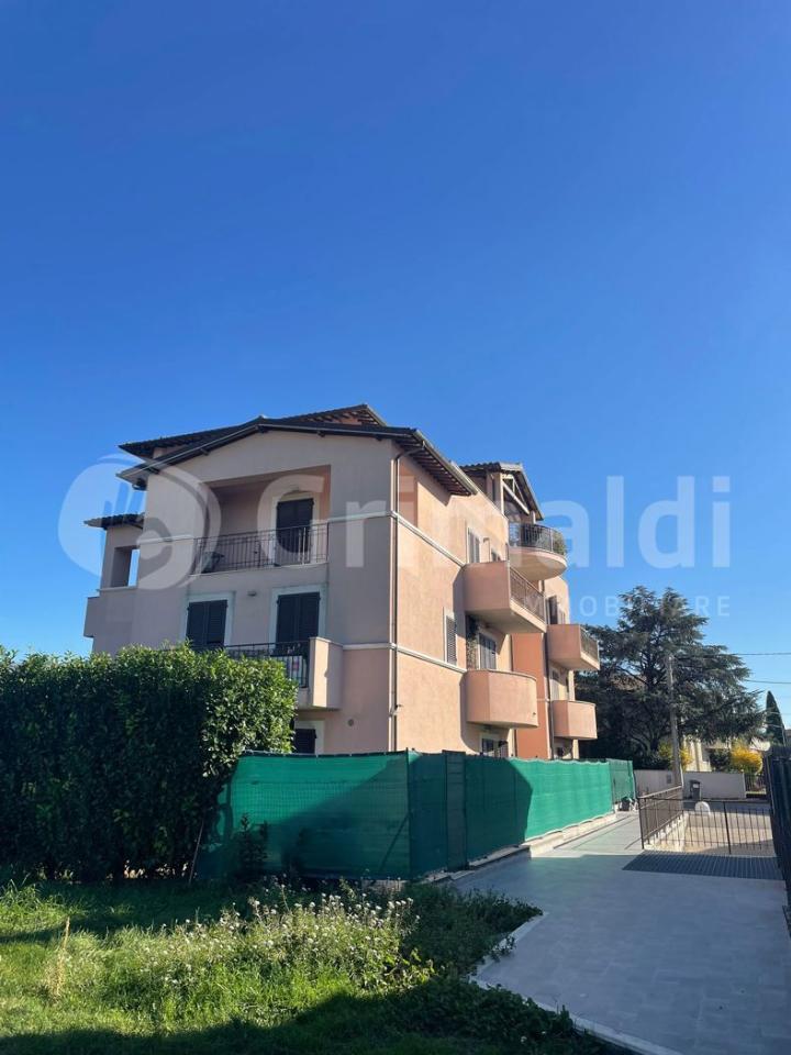 appartamento in vendita a Foligno in zona Paciana