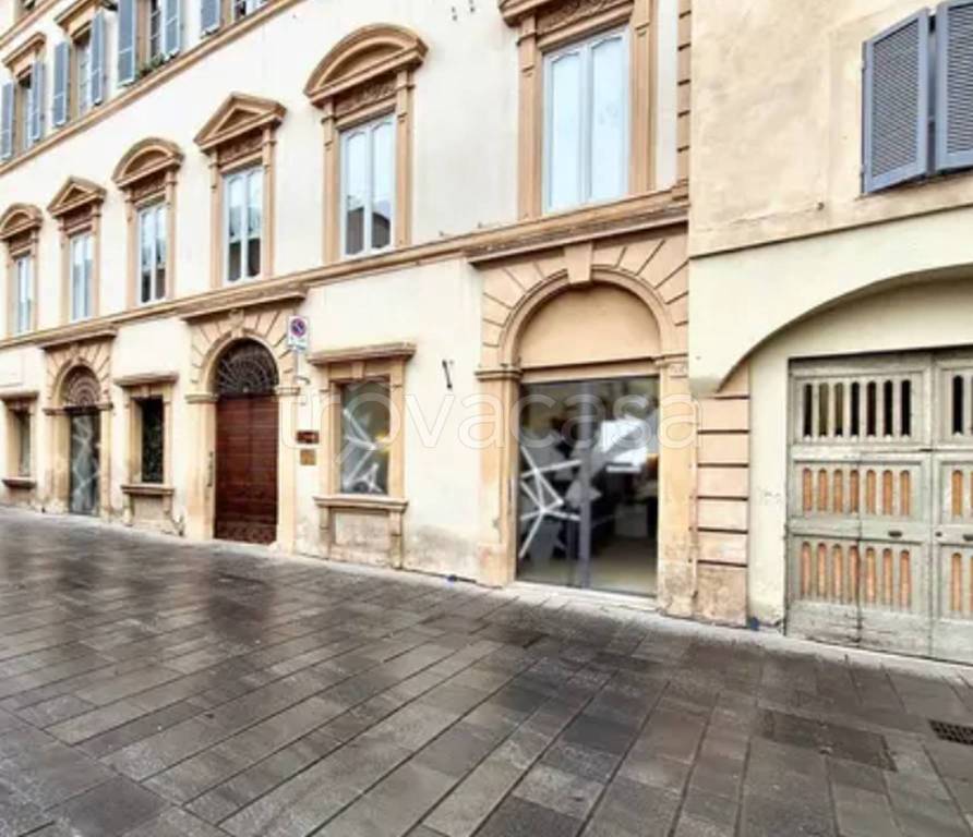 ufficio in vendita a Foligno
