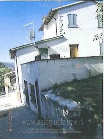 terreno edificabile in vendita a Foligno in zona Volperino