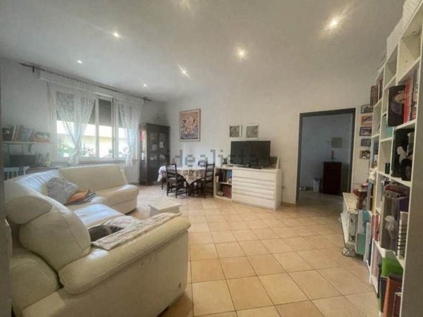 appartamento in vendita a Foligno in zona Camino