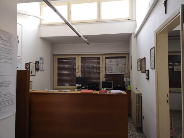 ufficio in vendita a Foligno