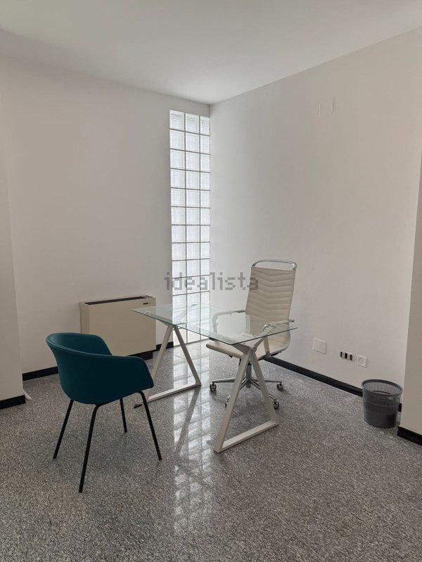 ufficio in vendita a Foligno