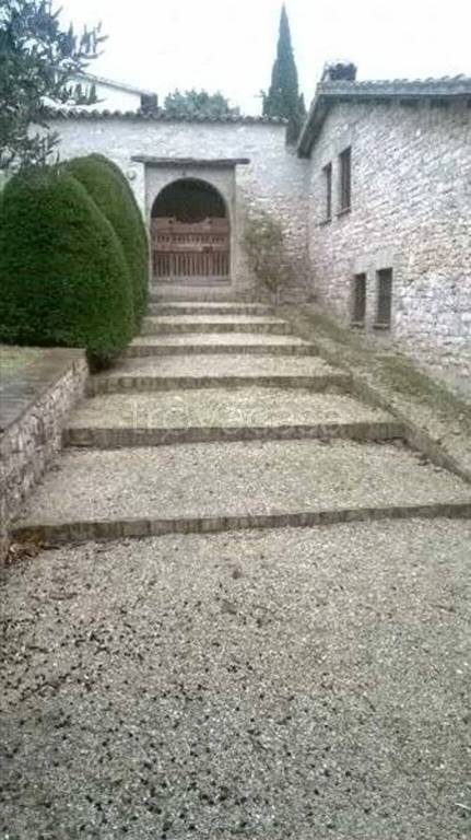 appartamento in vendita a Foligno in zona Camino