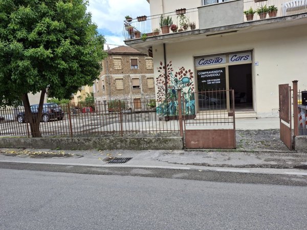 ufficio in vendita a Foligno