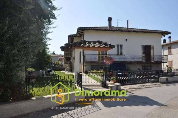 appartamento in vendita a Foligno in zona Fondi