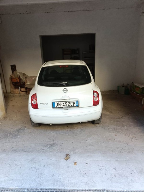 locale di sgombero in vendita a Foligno