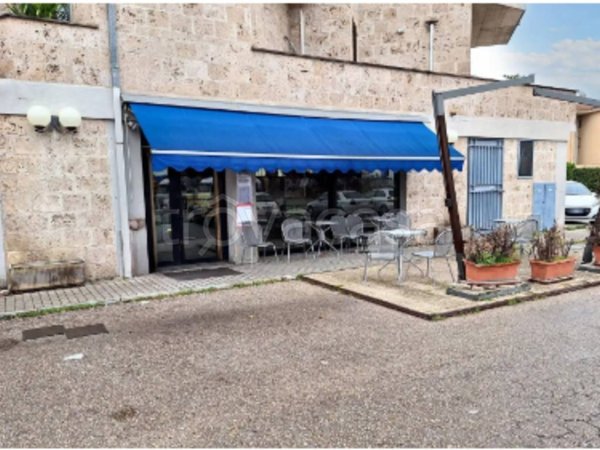 negozio in vendita a Foligno in zona Sant'Eraclio
