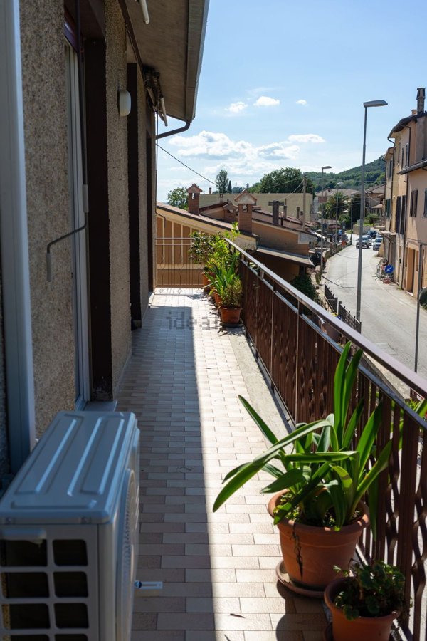 appartamento in vendita a Foligno in zona San Giovanni Profiamma