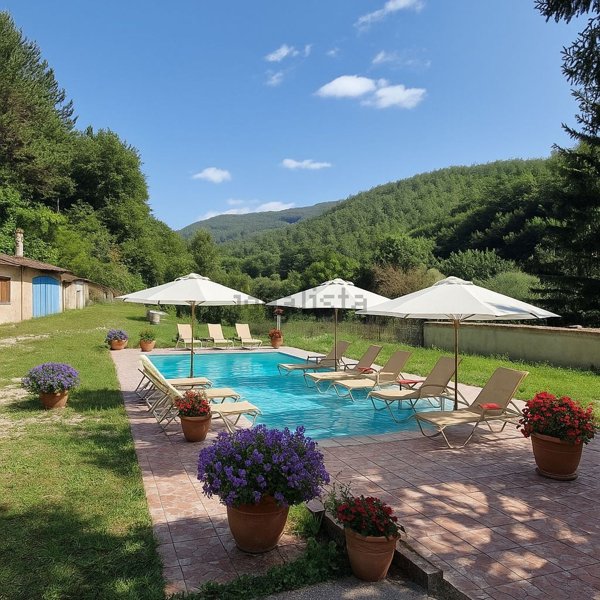 quadrivano in vendita a Foligno in zona Rasiglia