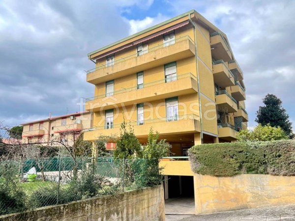 appartamento in vendita a Foligno in zona Camino