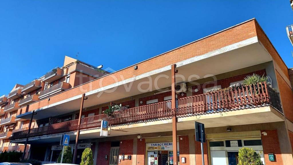 ufficio in vendita a Foligno