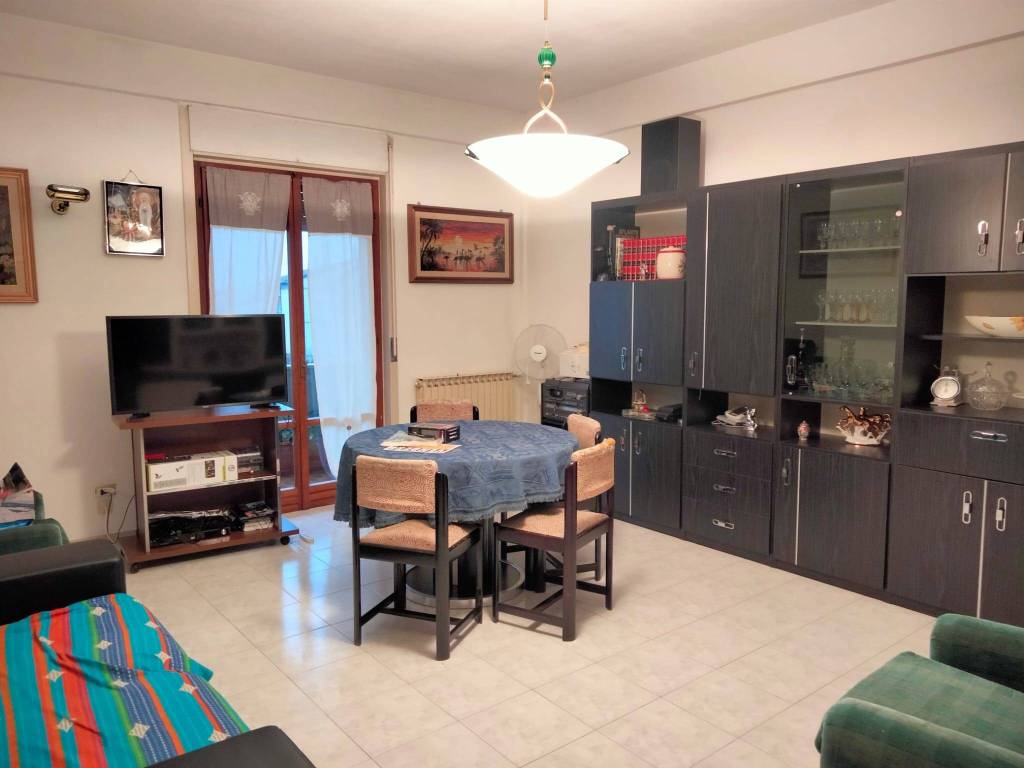 appartamento in vendita a Foligno in zona Paciana