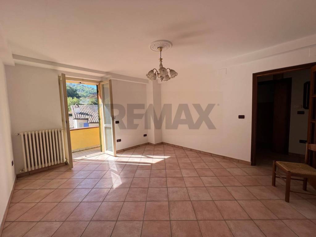 appartamento in vendita a Foligno in zona Vescia