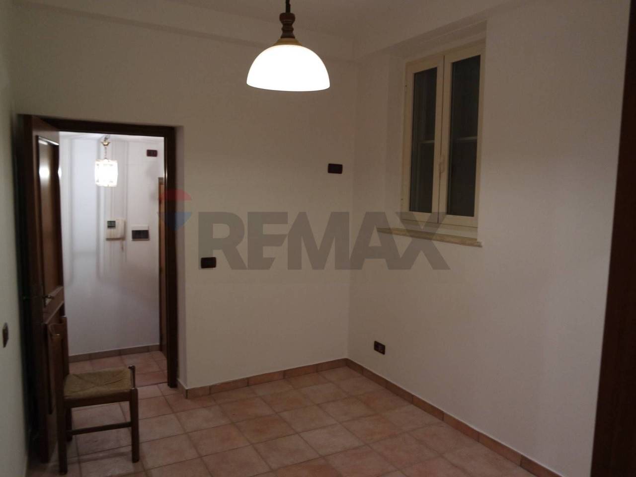 casa indipendente in vendita a Foligno in zona Vescia