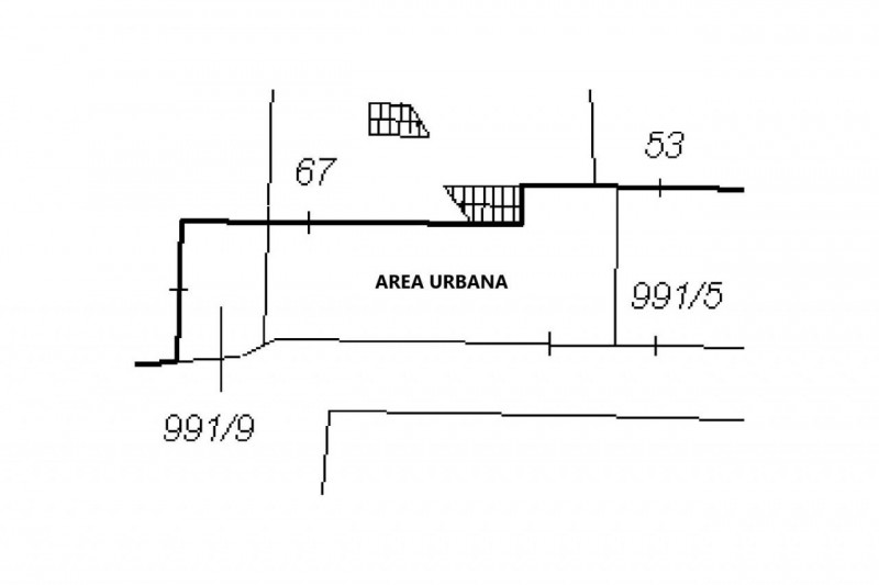 locale commerciale in vendita a Foligno