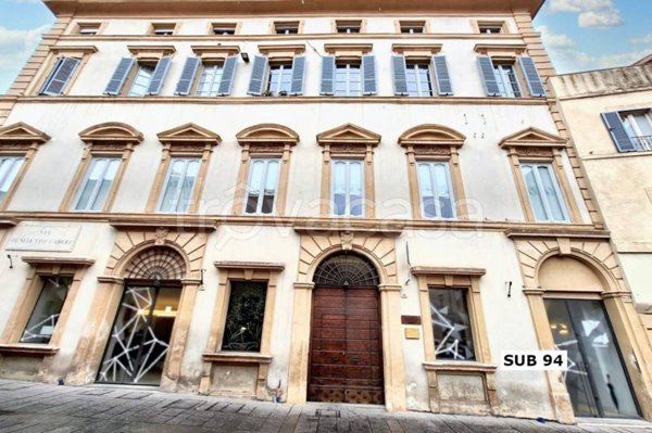 ufficio in vendita a Foligno