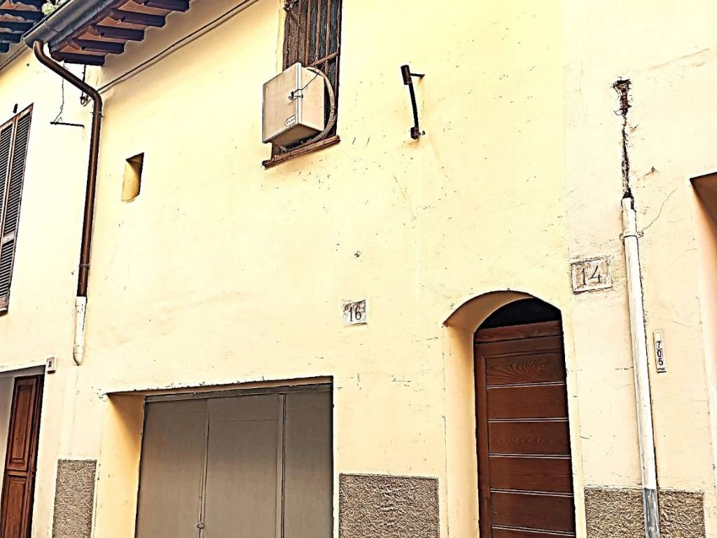 casa indipendente in vendita a Foligno