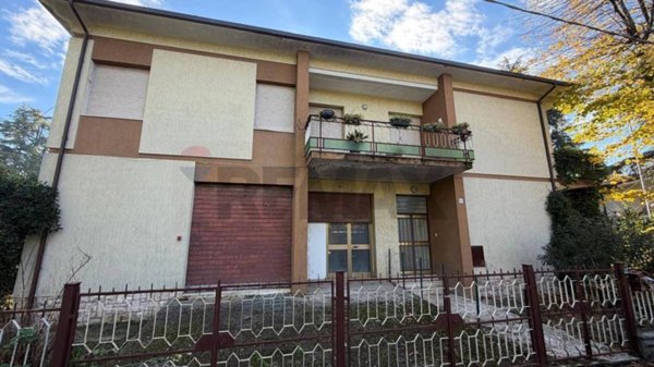 appartamento in vendita a Foligno in zona Paciana