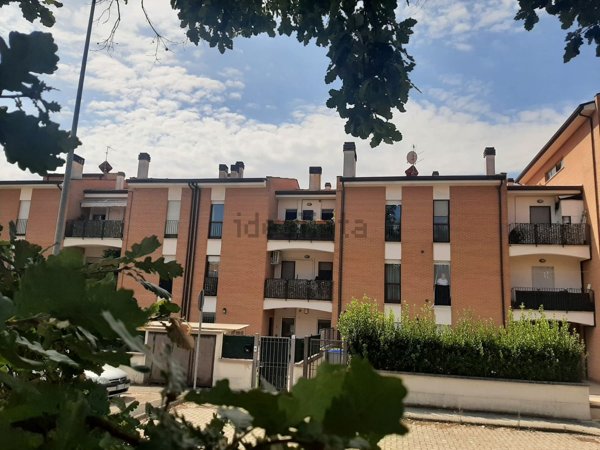 appartamento in vendita a Foligno in zona Borroni