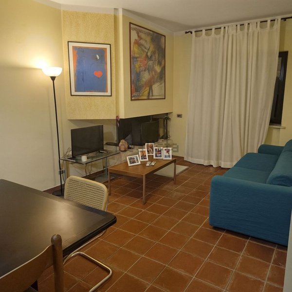 appartamento in vendita a Foligno in zona Camino